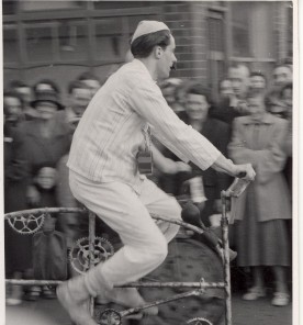 George Twiselton on Flying Bedstead bicycle at Northampton Carnival, 1952